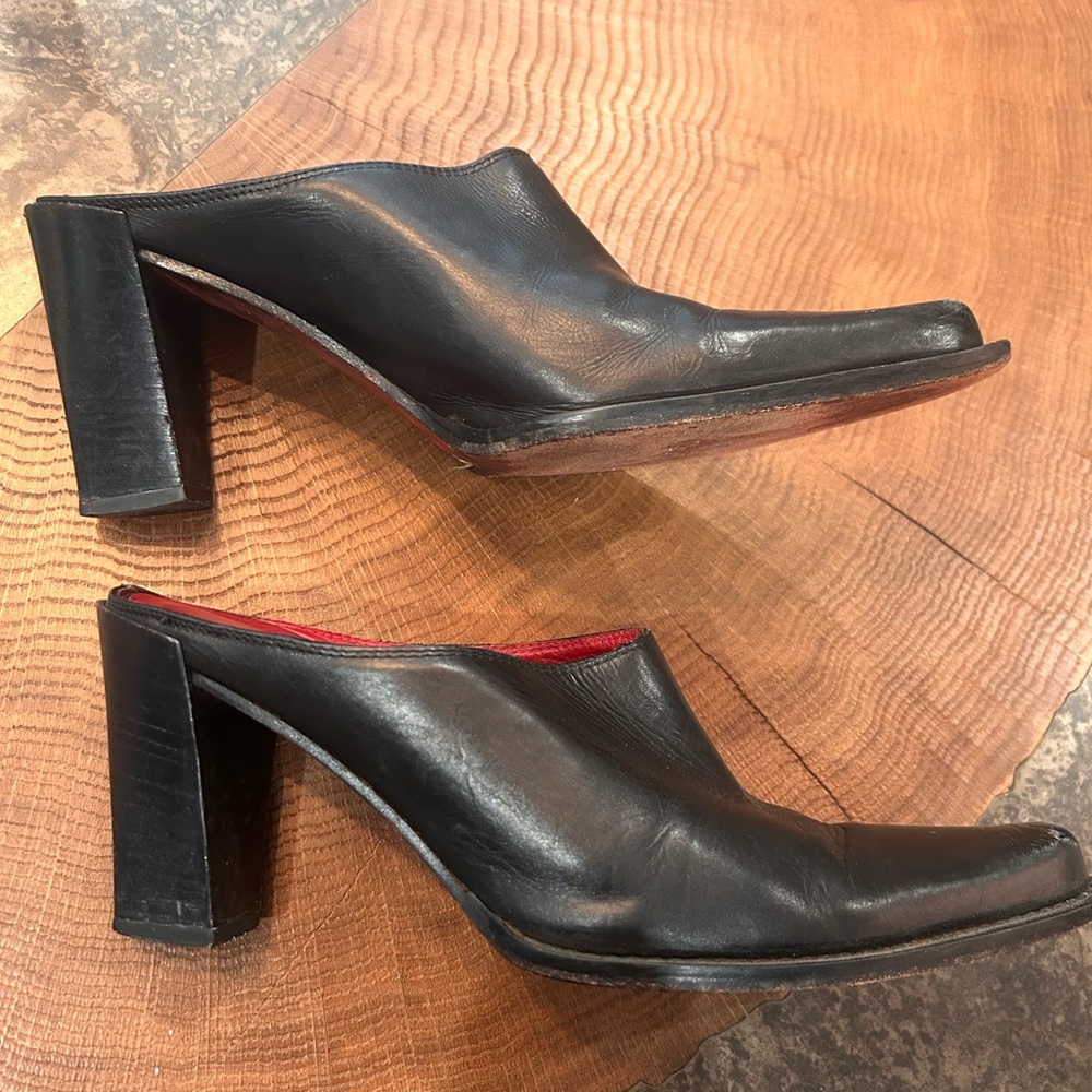 Donald J. Pliner Black Leather Mules
